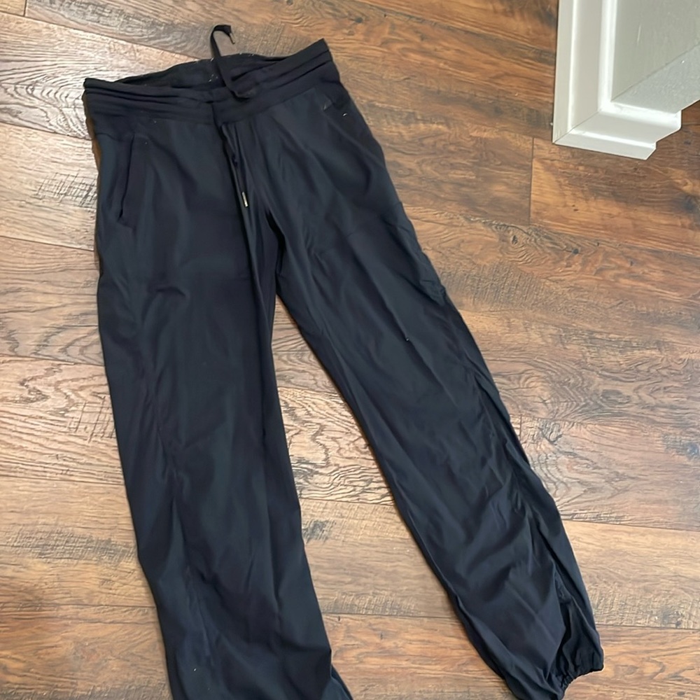 Lululemon cargo pants in fair condition